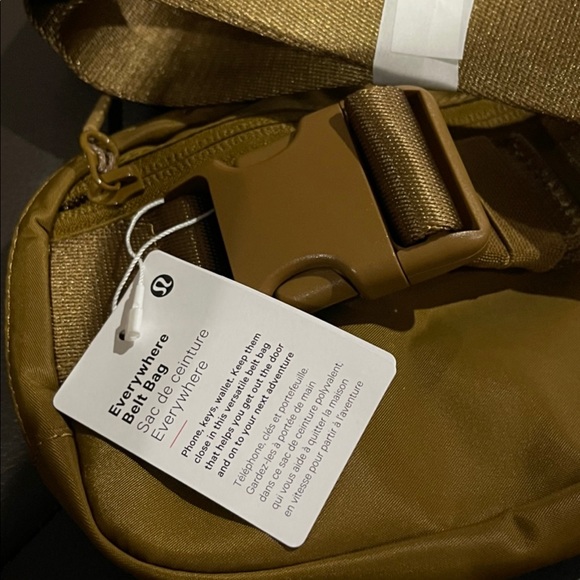 Lululemon Everywhere Belt Bag- Burnt Caramel - Picture 2 of 3